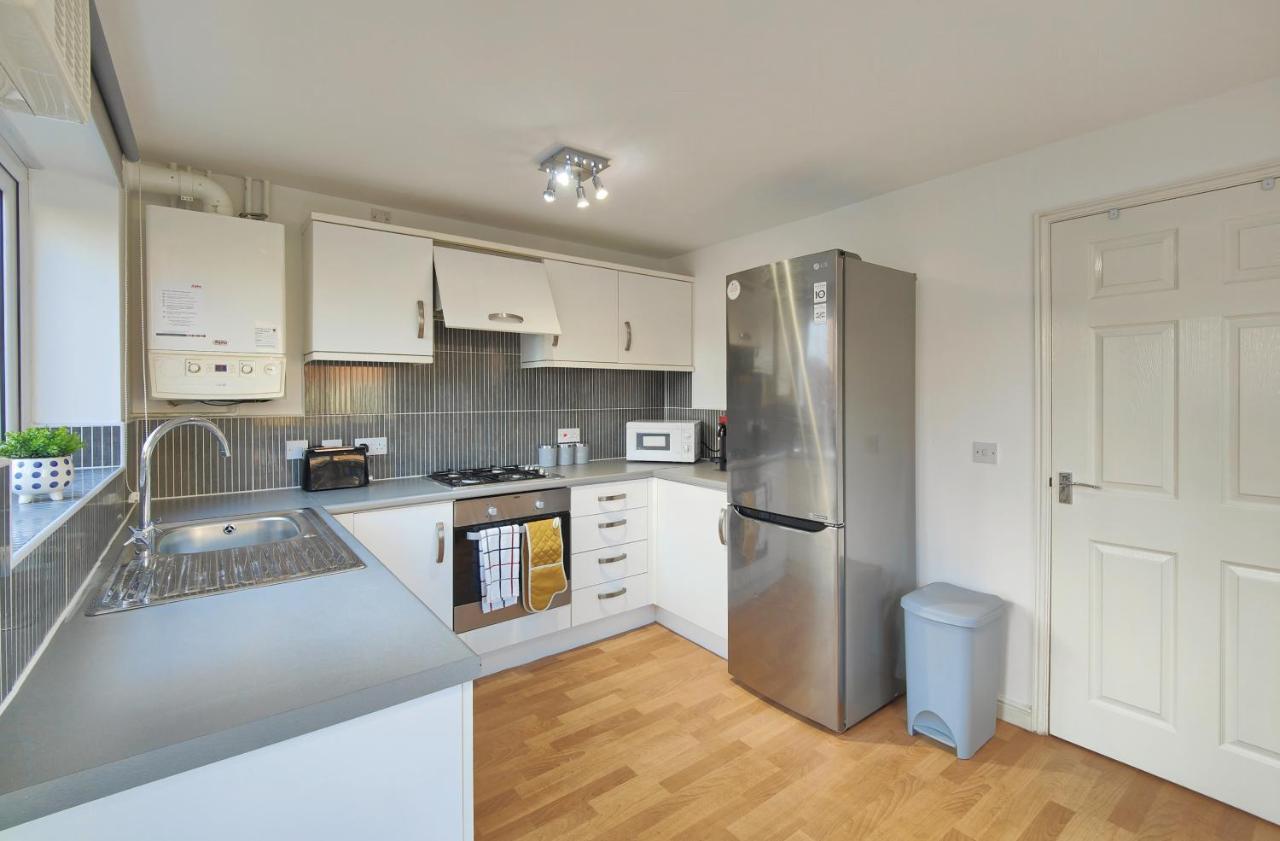 The Metcombe - Holiday Home With Free Parking 10 Minutes Walk To Etihad Stadium & Coop Live Arena Mánchester Exterior foto